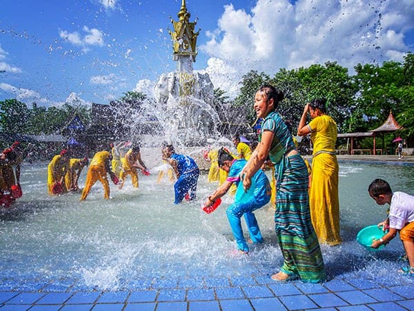 Xishuangbanna Minority 旅遊 4 日遊