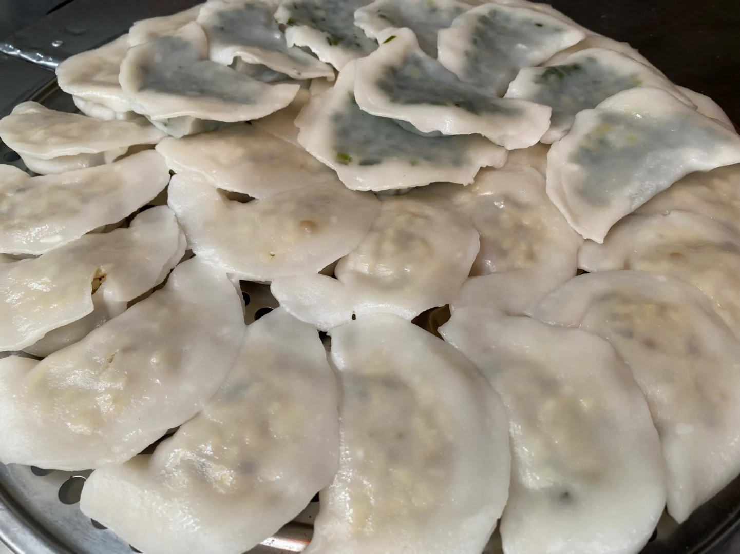 韭菜粿與筍粿:時令鮮味的極致呈現