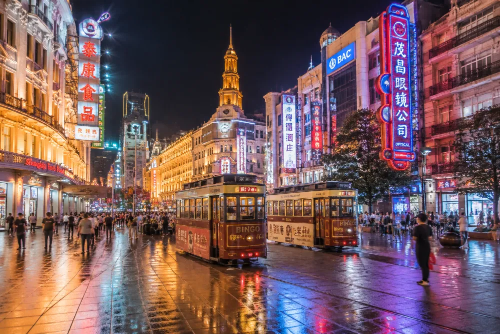 2027上海南京路攻略南京東路步行街夜景霓虹燈海
